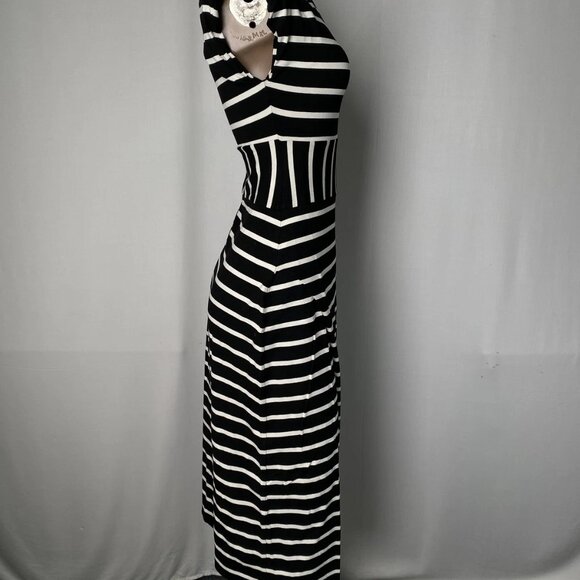 Kourbela Women's Midi Dress – Size M – Black/White – Sea Anchor Fold-Over Skirt - Picture 6 of 10